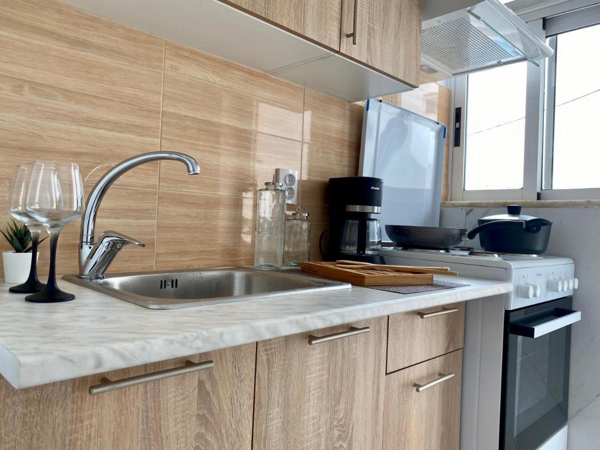 Central, Sunny & Spacious Apartment, In Kos, "1" Екстериор снимка